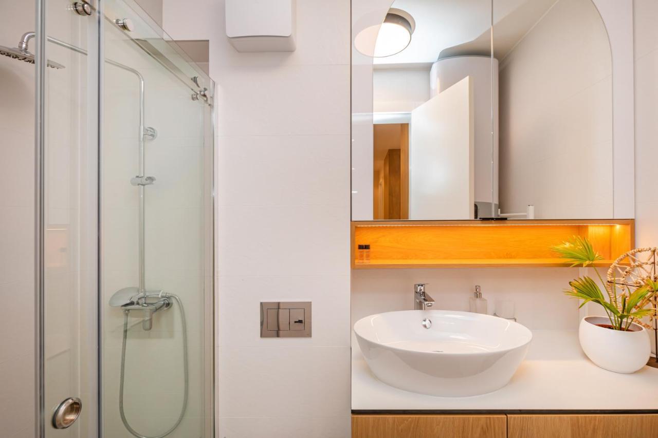 Apartma Sea View *